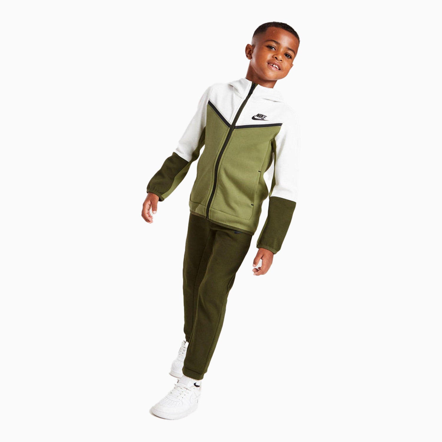 Nike tech fleece outfits hot sale