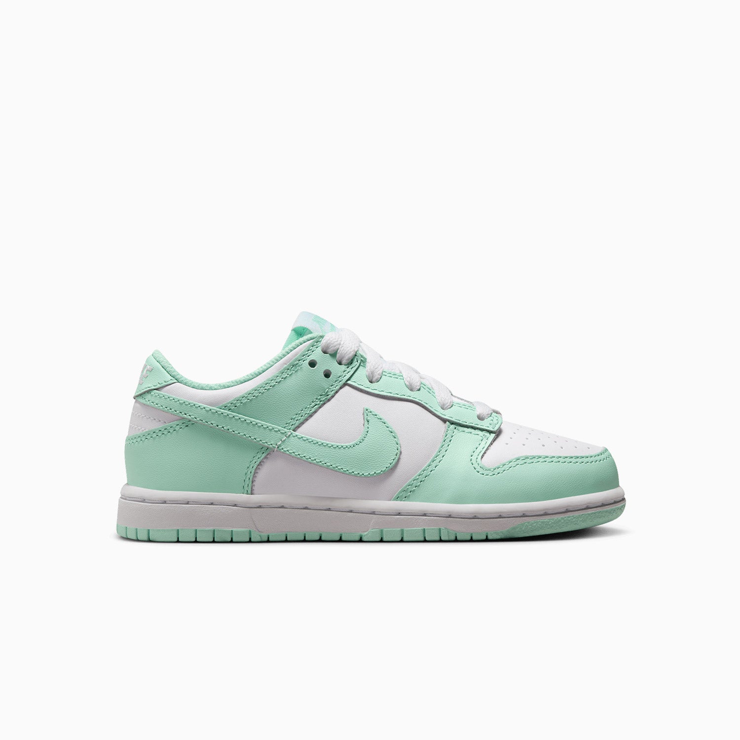 Dunk Low sold 'Green Glow' Nike Sneakers Dunk