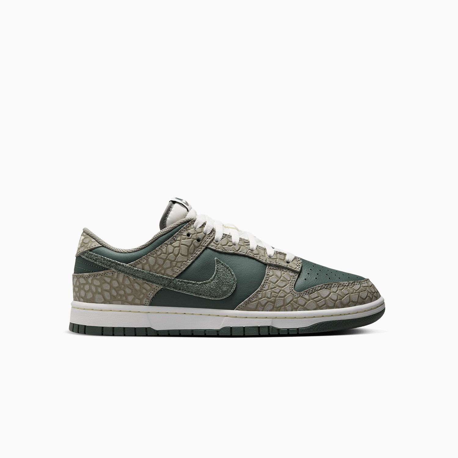 Men's Dunk Low Retro PRM 