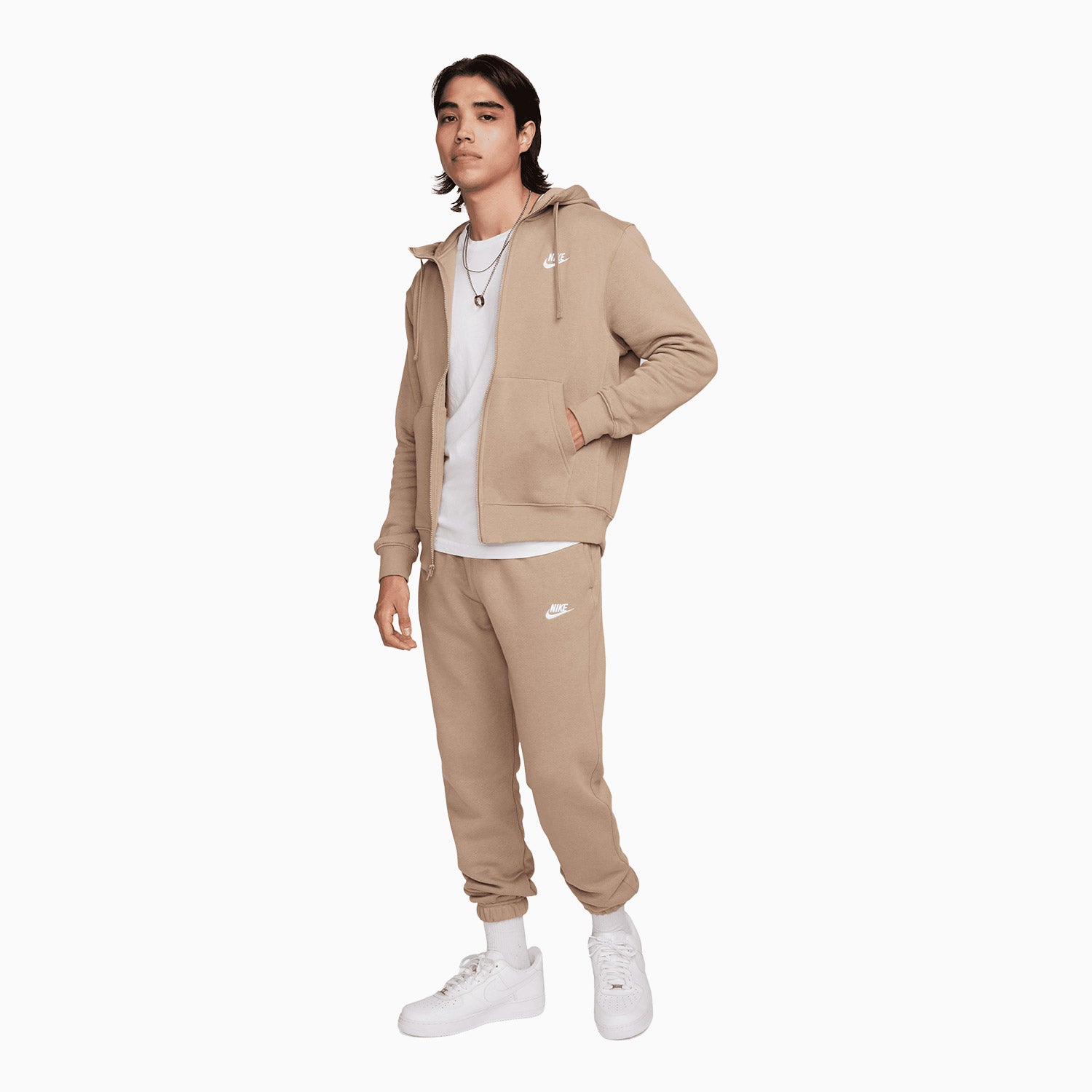 Nike jogger outfit best sale