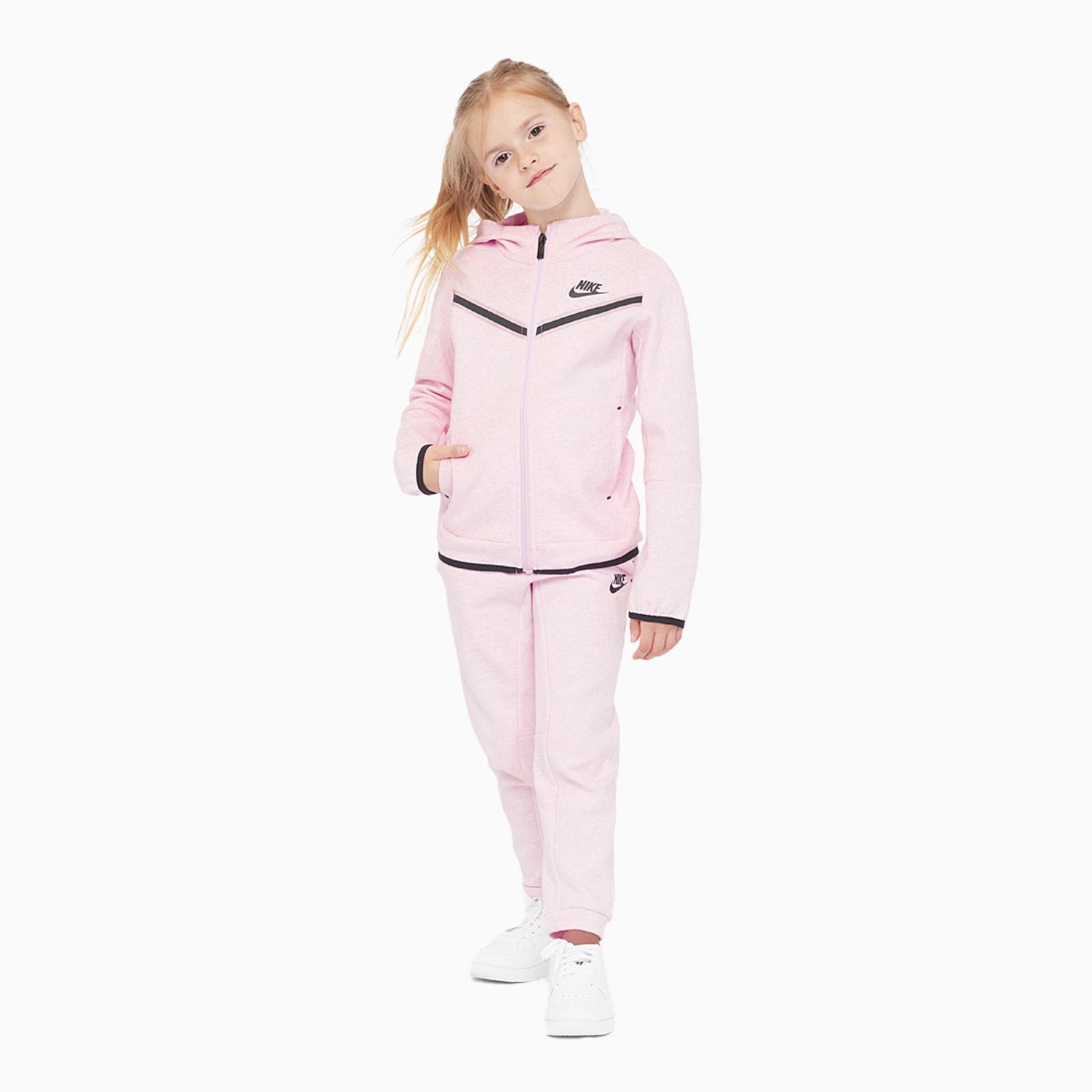 Nike Kid s Sportswear Tech Fleece Outfit