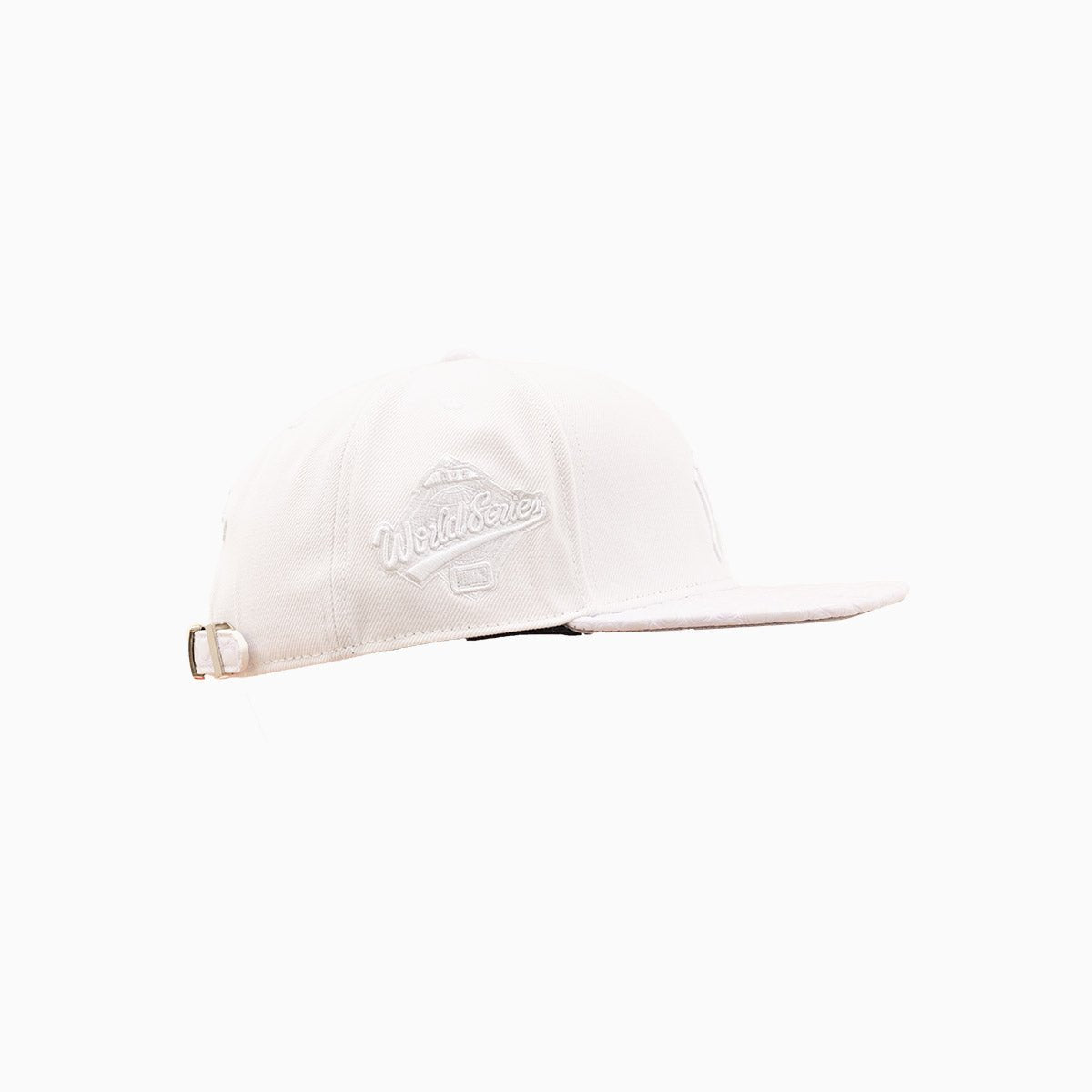 pro-standard-mens-new-york-yankees-mlb-leather-visor-flatbrim-snapback-hat-lny736186a1-wht