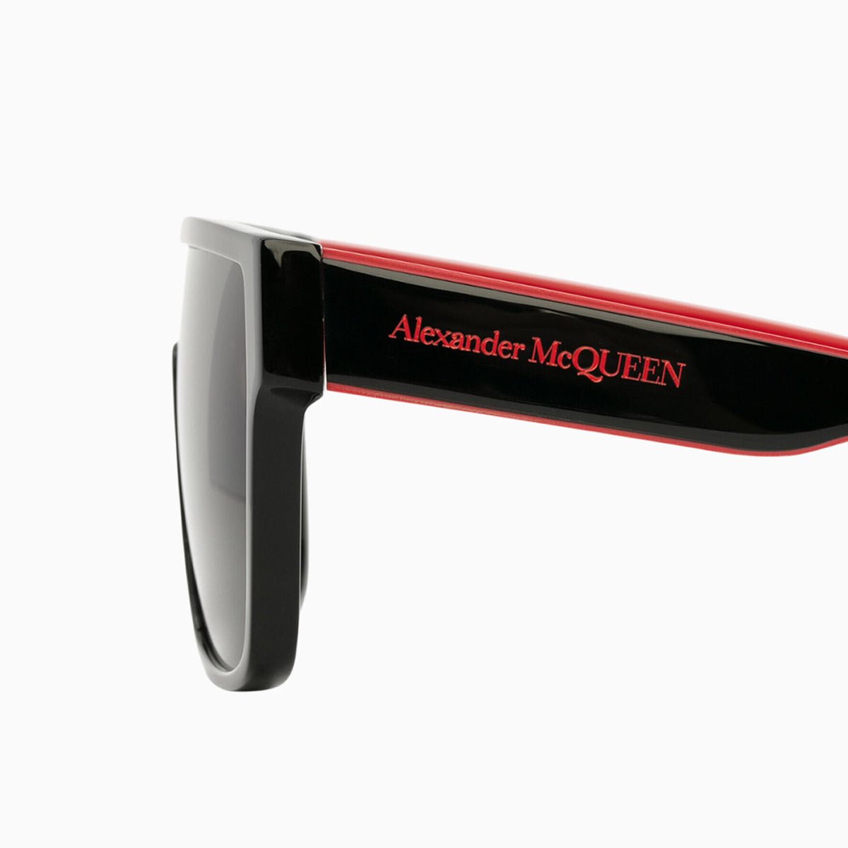 alexander-mcqueen-mens-selvedge-oversized-mask-sunglasses-in-black-red-am0354s-003