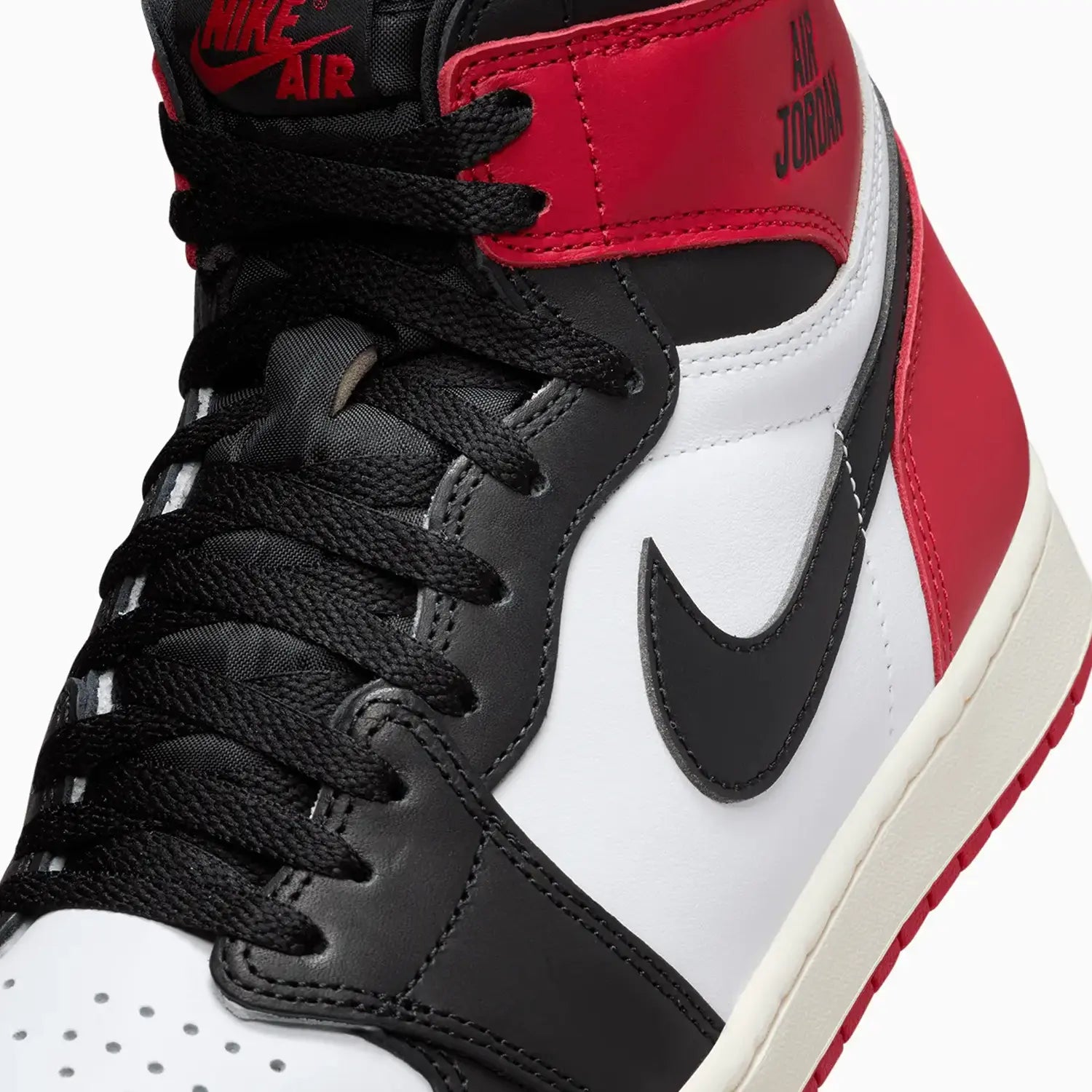 mens-air-jordan-1-retro-high-og-black-toe-reimagined-shoes-dz5485-106