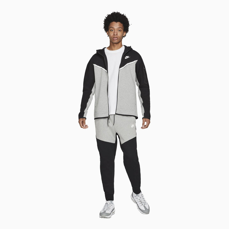 Men's Sportswear Tech Fleece Tracksuit (Black Dark Grey White) featuring a modern Windrunner design with durable warmth for colder weather