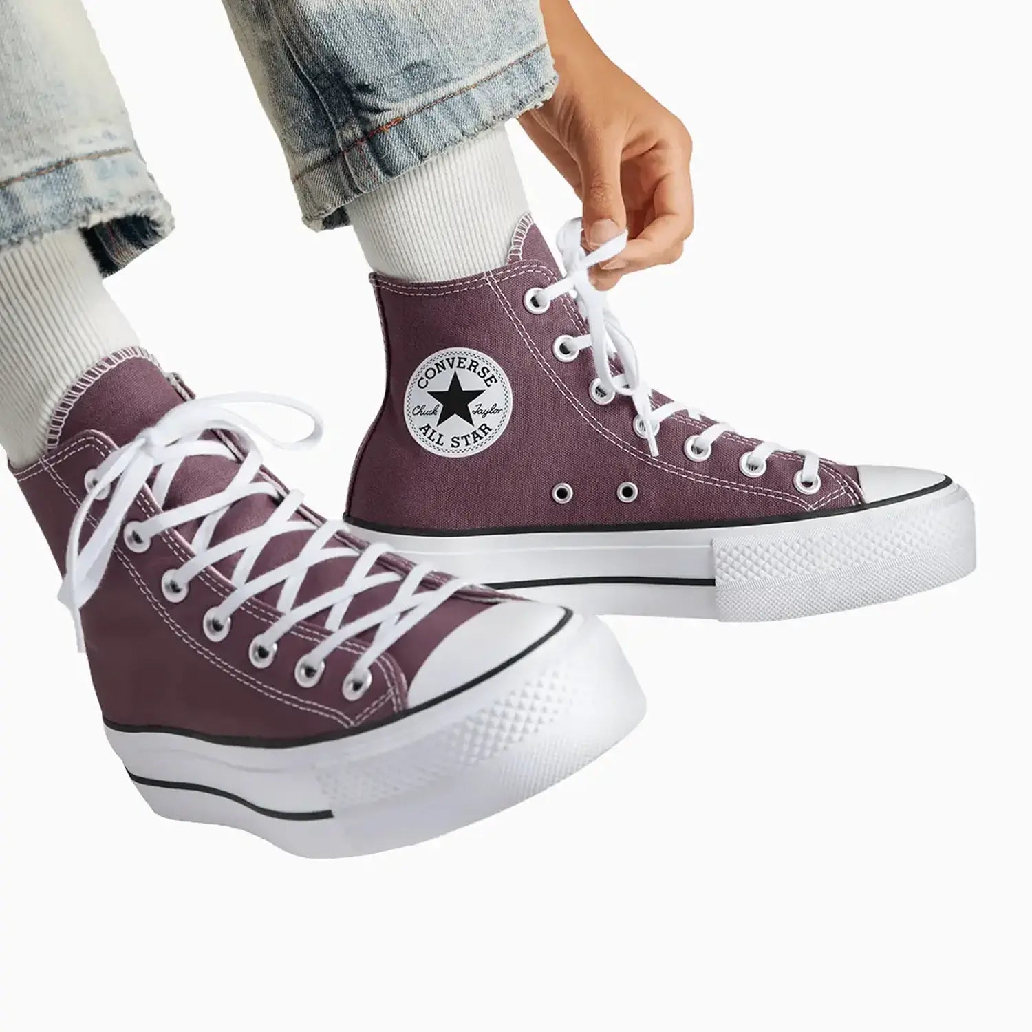 converse-womens-chuck-taylor-all-star-lift-platform-canvas-shoes-a10646f