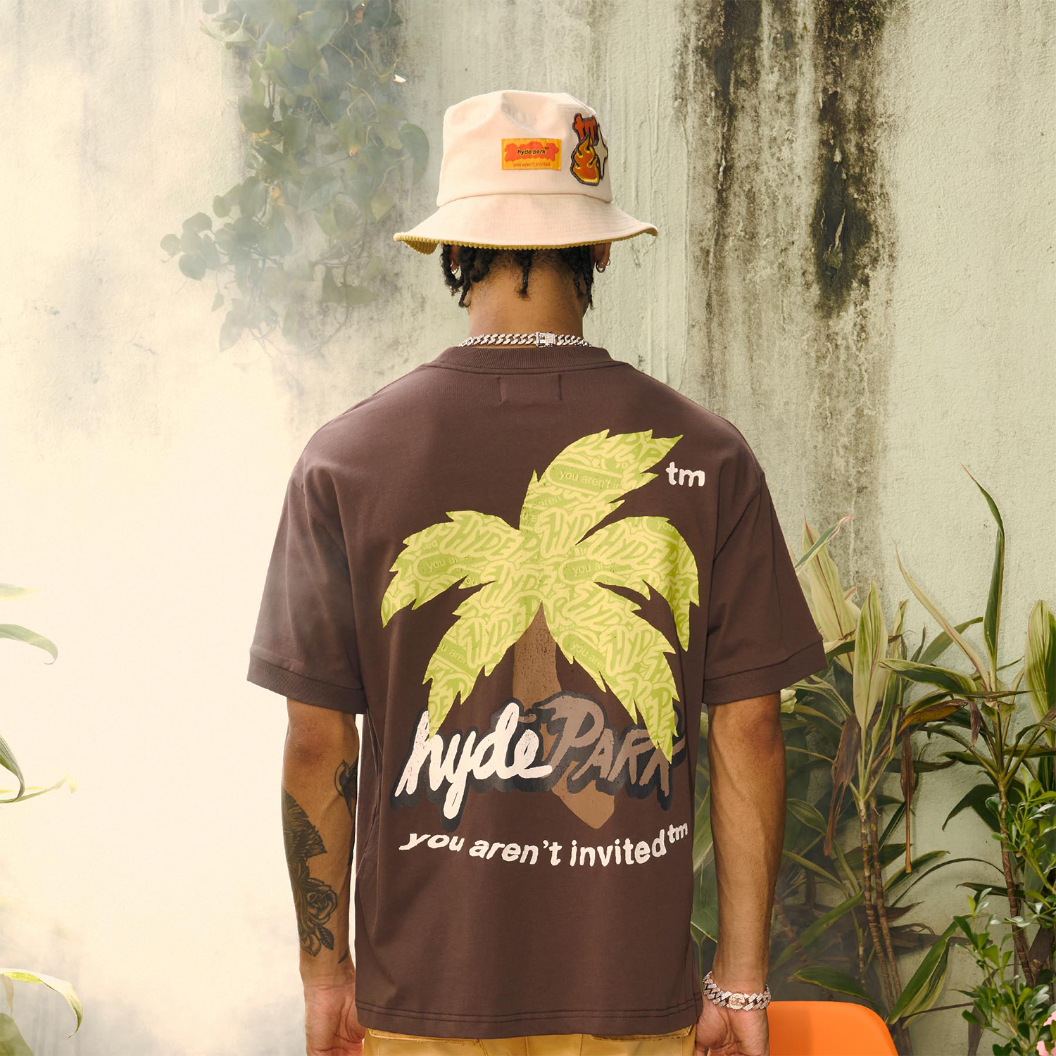 hyde-park-mens-paradise-park-ringer-t-shirt-10290863-bksd