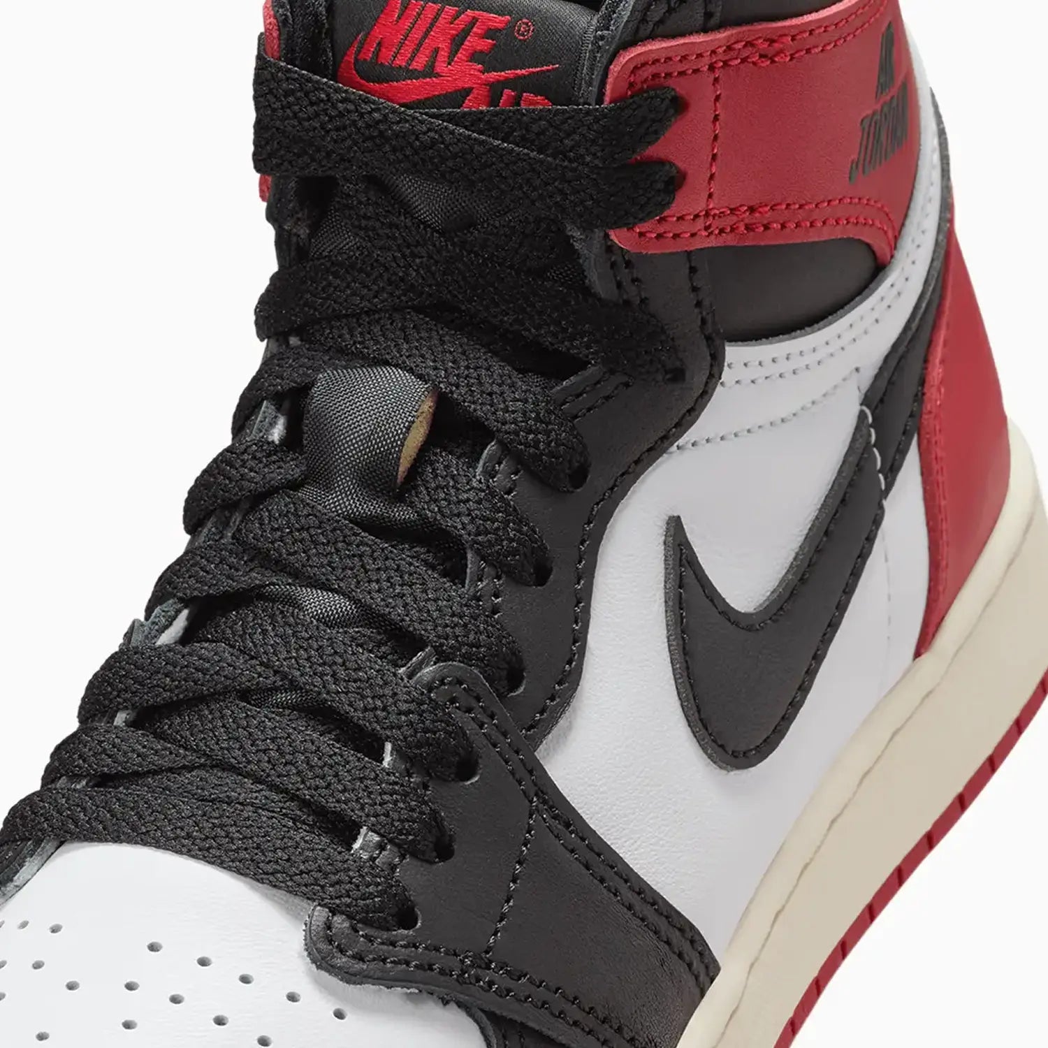 kids-air-jordan-1-high-og-black-toe-reimagined-grade-school-shoes-fd1437-106