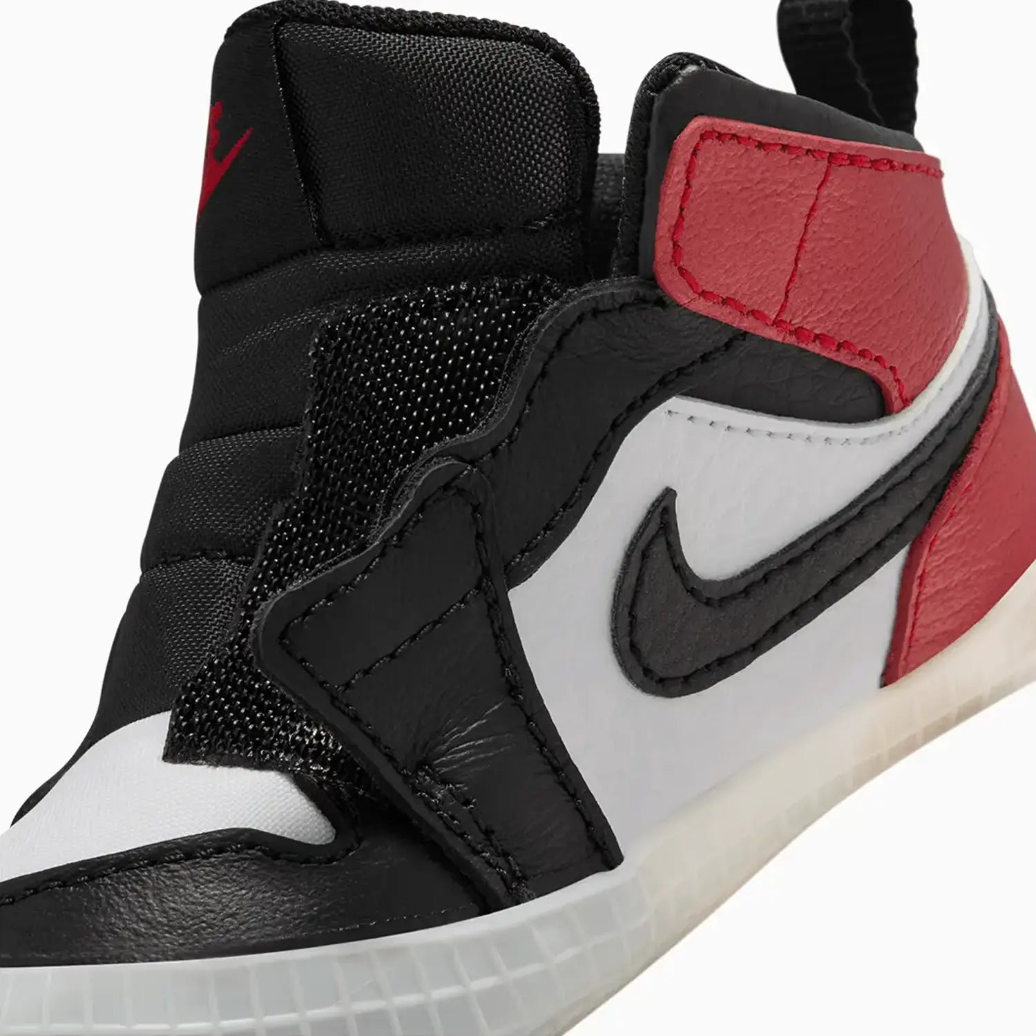 kids-jordan-1-retro-high-og-black-toe-reimagined-crib-bootie-infants-shoes-hj9289-061