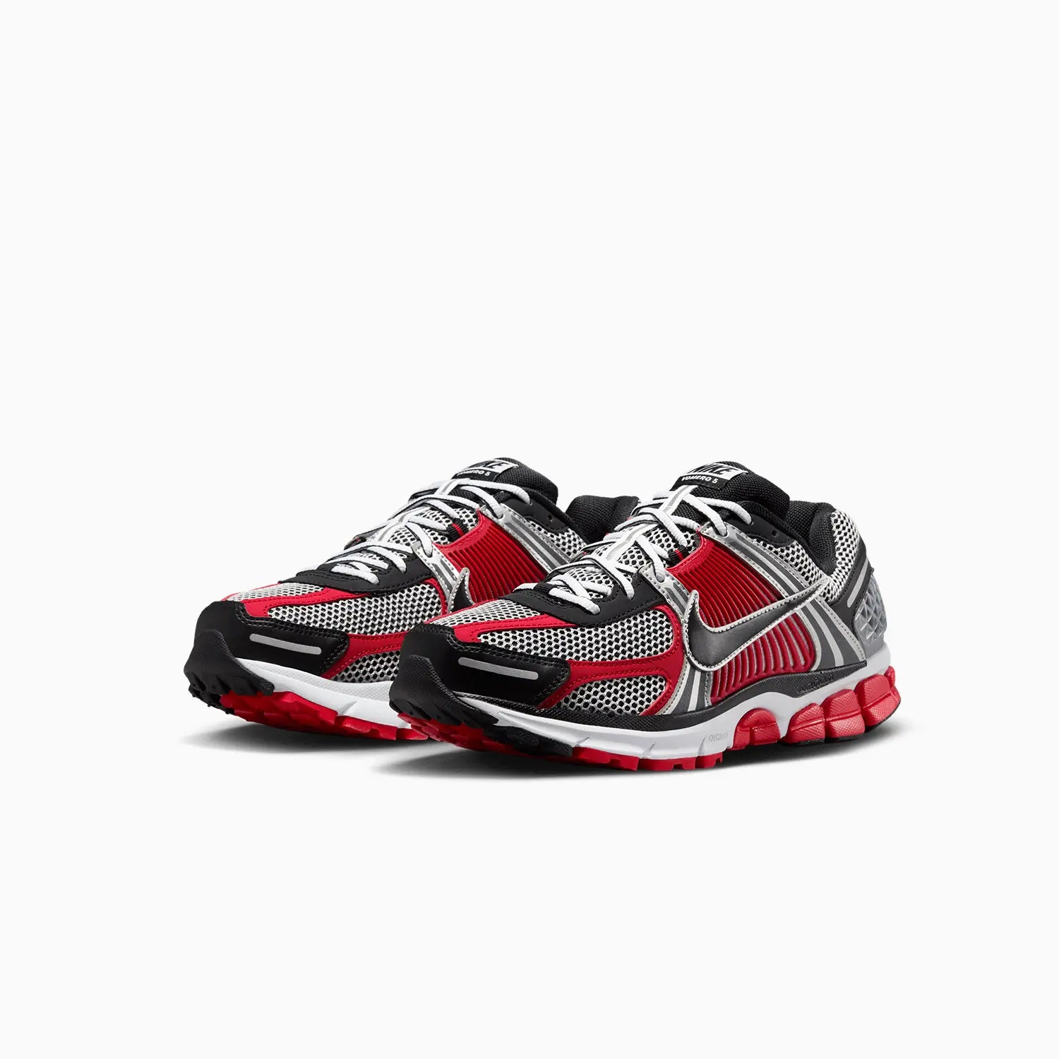 mens-zoom-vomero-5-metallic-silver-university-red-hv0926-095