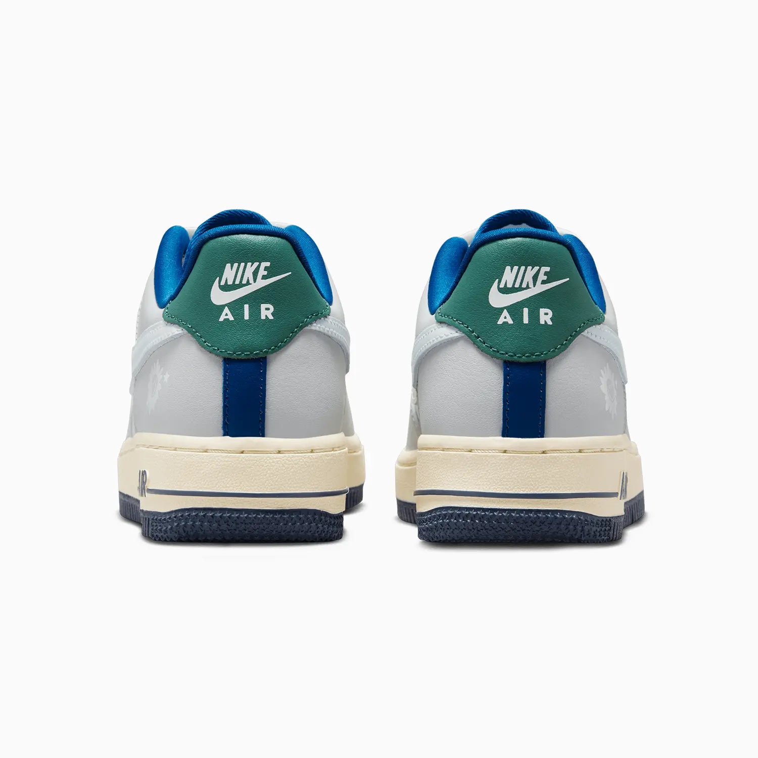 Nike Kid s Air Force 1 LV8 Grade School