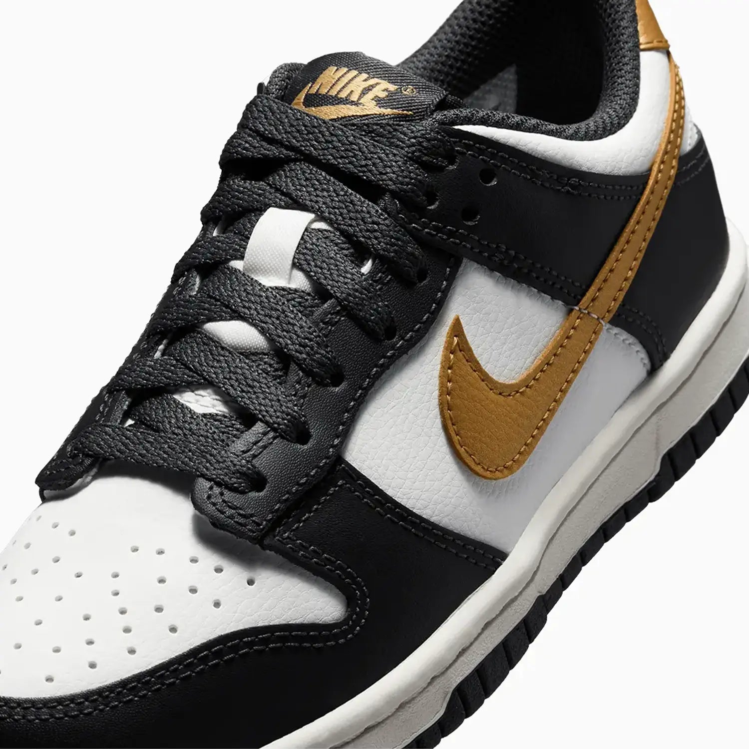 nike-kids-dunk-low-metallic-gold-grade-school-shoes-hv2533-100