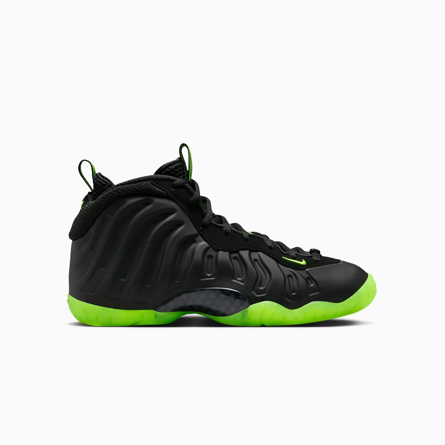 nike-kids-little-posite-one-black-volt-grade-school-shoes-hf0977-001