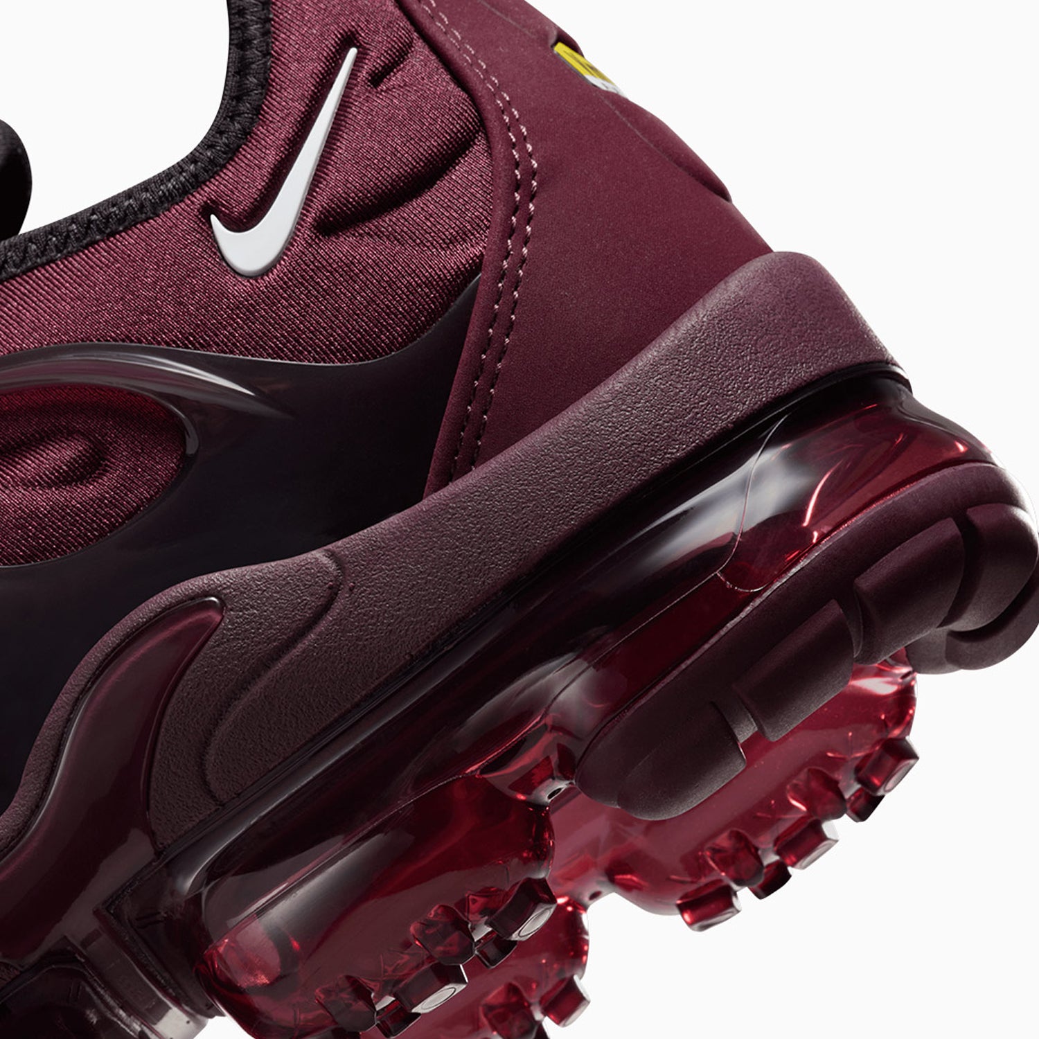 Nike Men s Air Vapormax Plus Night Maroon