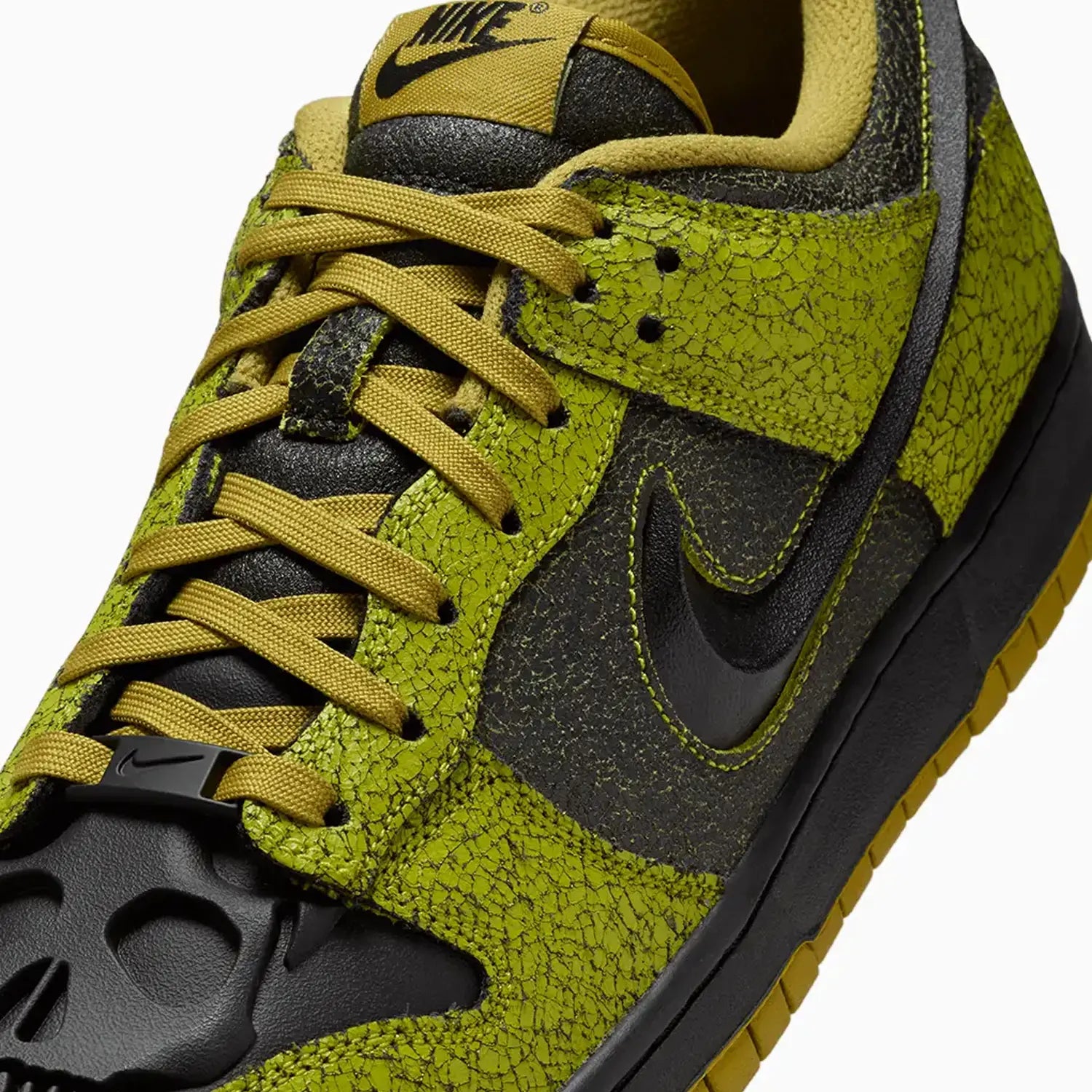 nike-mens-dunk-low-retro-halloween-shoes-hv6103-300