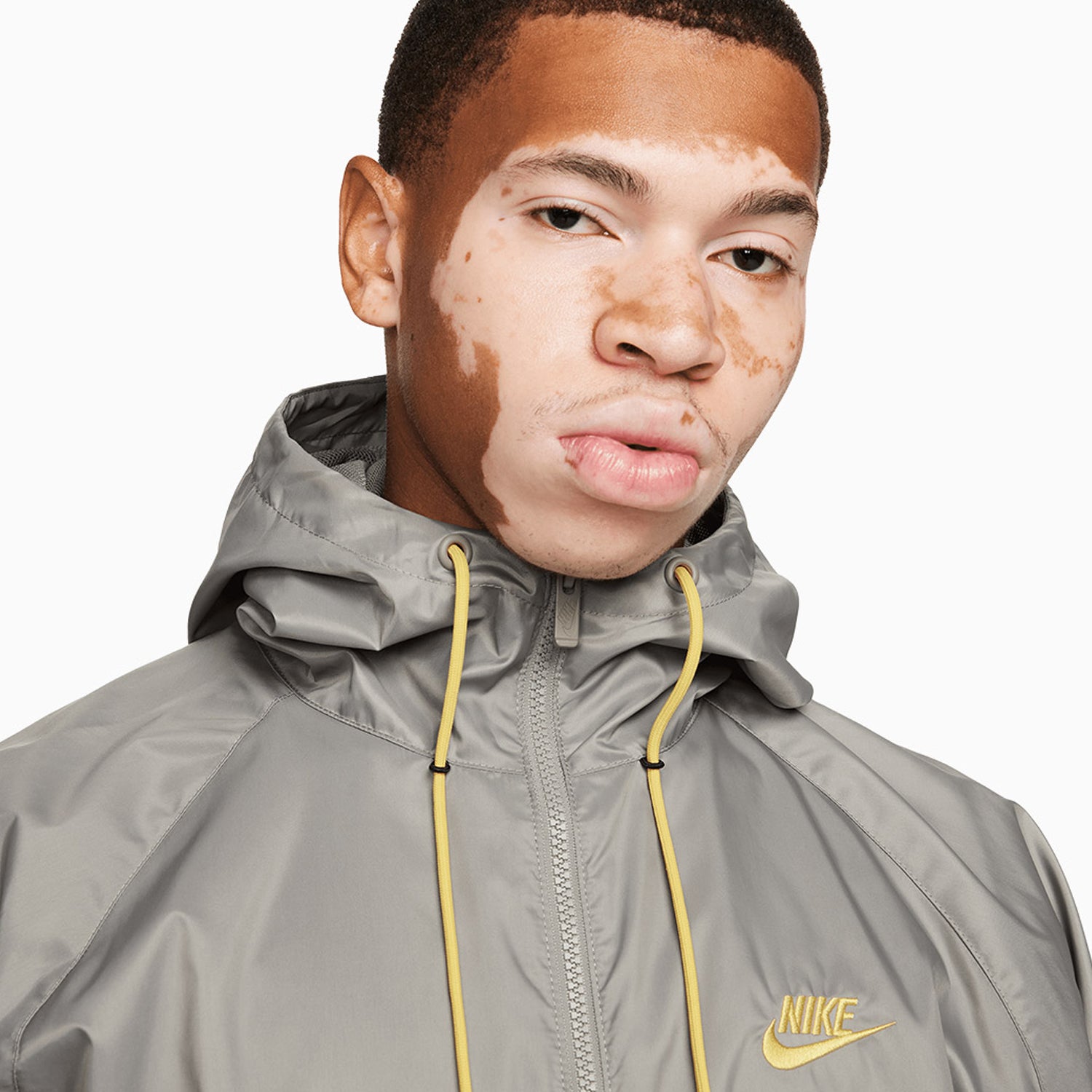 nike-mens-sportswear-windrunner-hooded-jacket-da0001-017