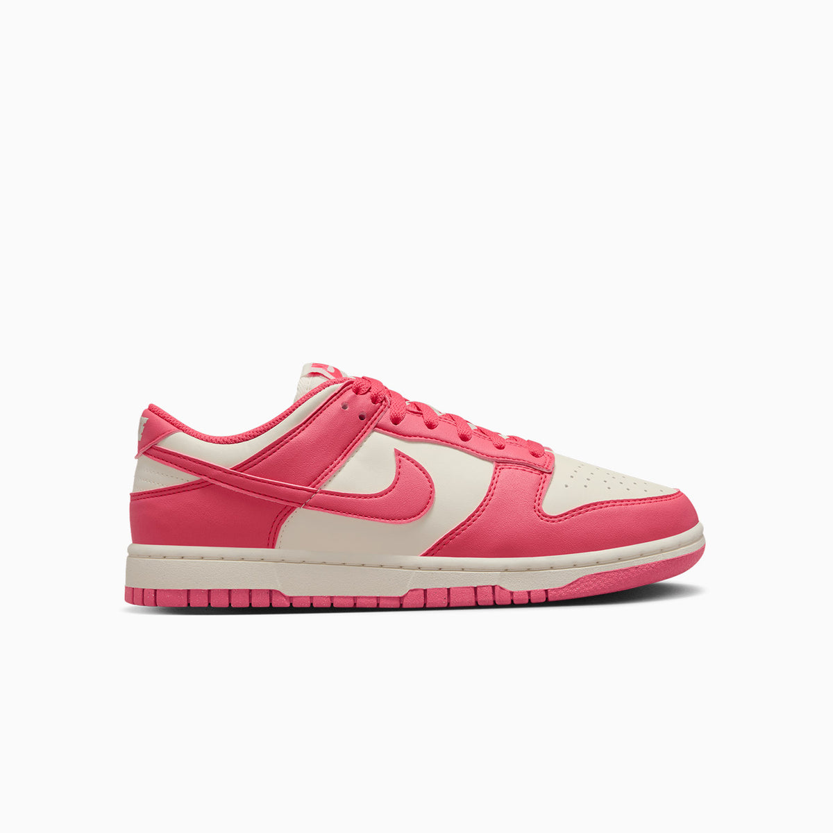 Nike Women's Dunk Low 