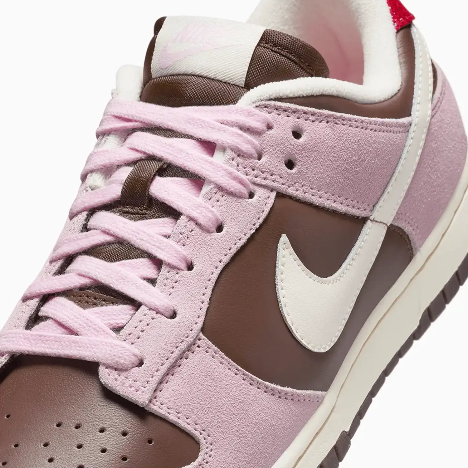 nike-womens-dunk-low-neapolitan-shoes-hm0987-200