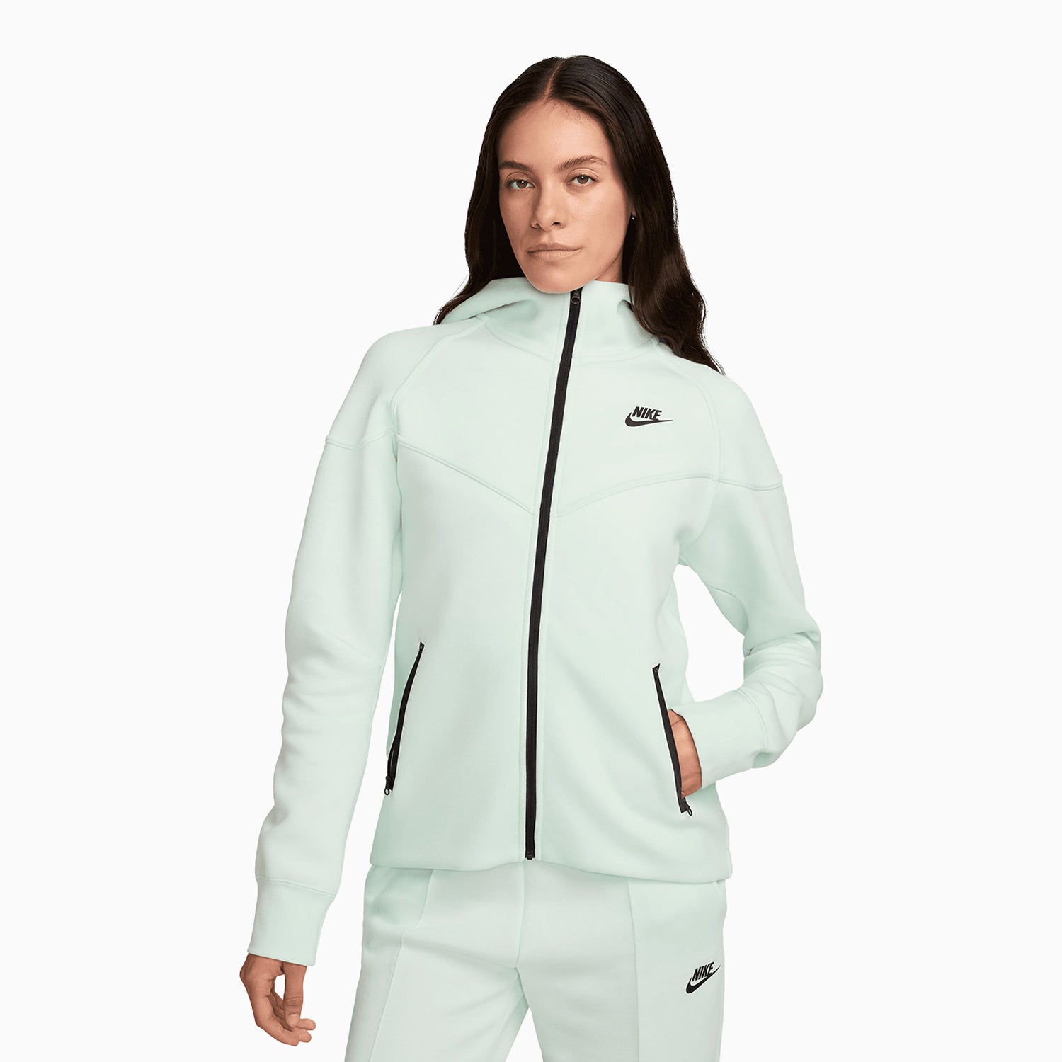 Nike Women s Sportswear Tech Fleece Windrunner Tracksuit