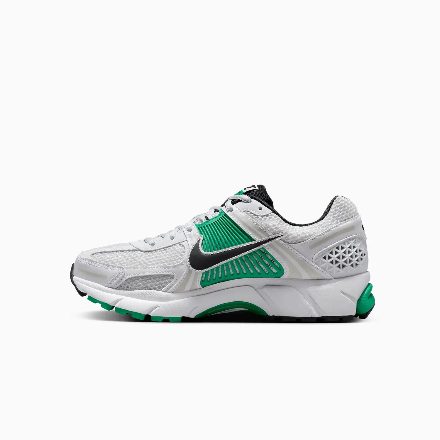 nike-womens-zoom-vomero-5-white-stadium-green-shoes-fj2028-102