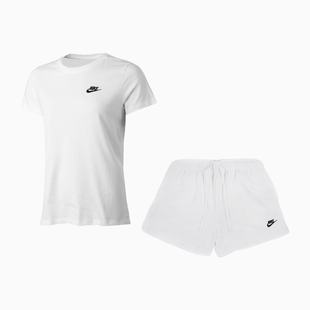 Women's Sportswear Essentials Outfit