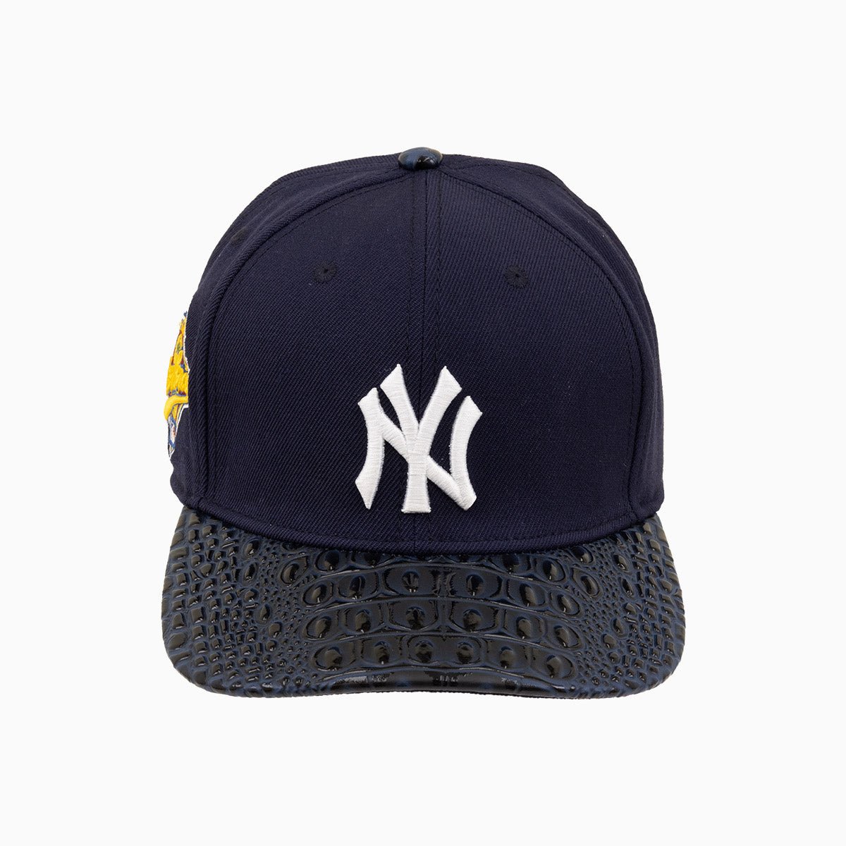 pro-standard-mens-new-york-yankees-mlb-leather-visor-flatbrim-snapback-hat-lny736187a1-mdn