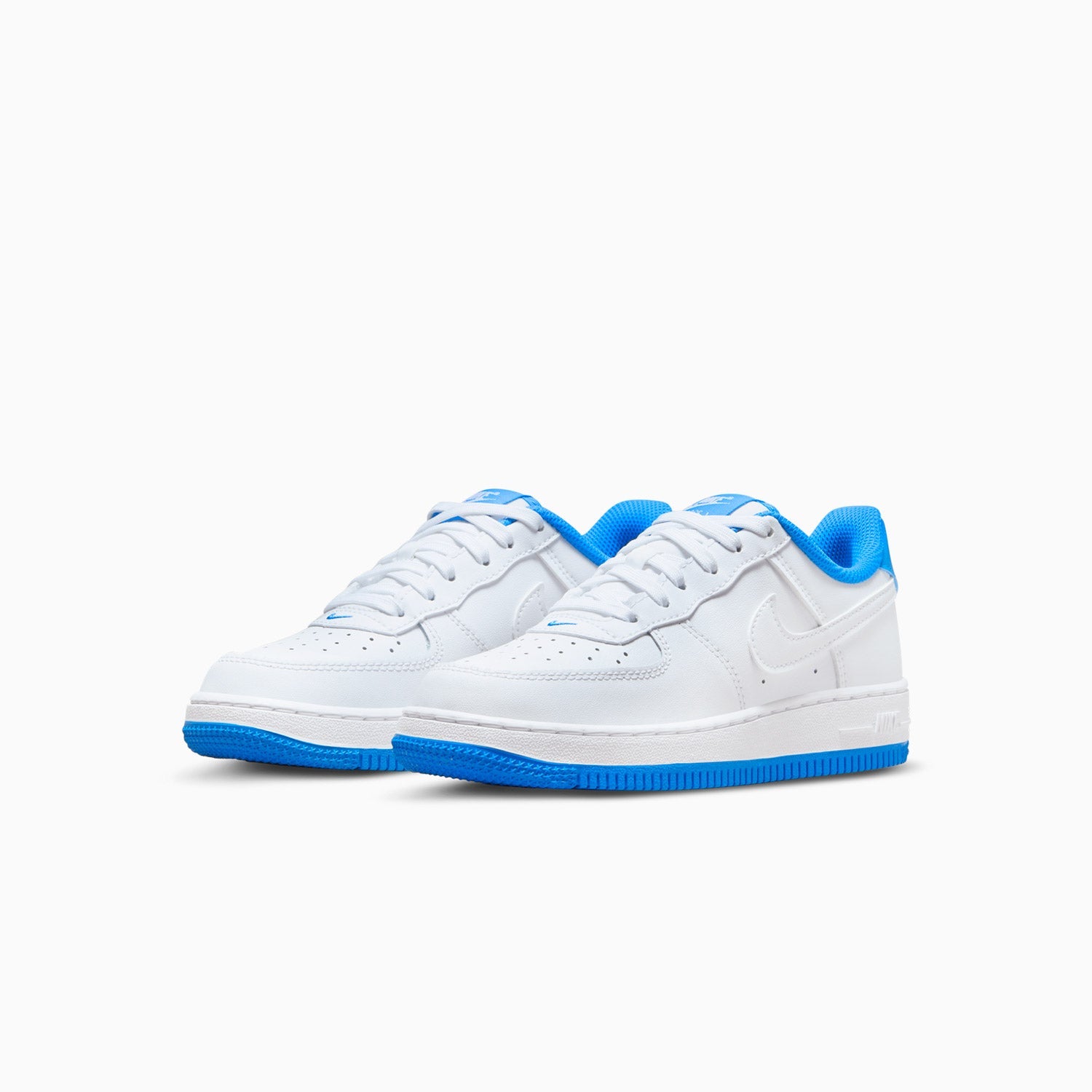 Air force 1 light blue and white deals